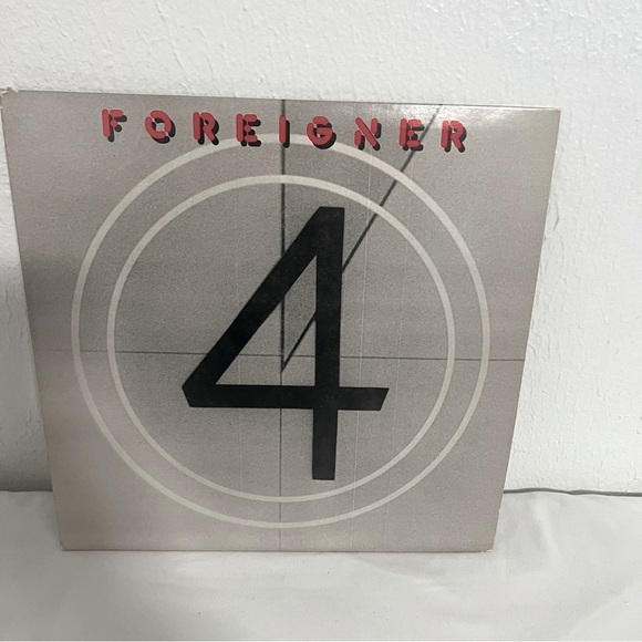 Foreigner 4 (1981 ) LP Vinyl Record Atlantic Music & Performance - Vinyl EUC - Picture 1 of 4